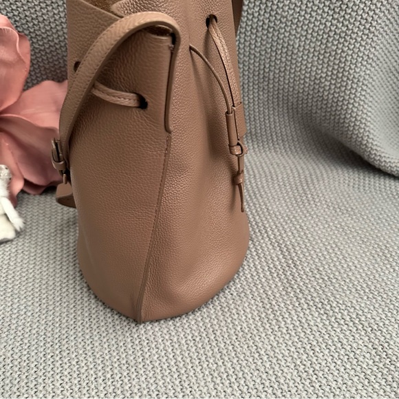 MANSUR GAVRIEL Biscotti Tan Drawstring Champagne Bucket Bag Purse - Picture 8 of 15